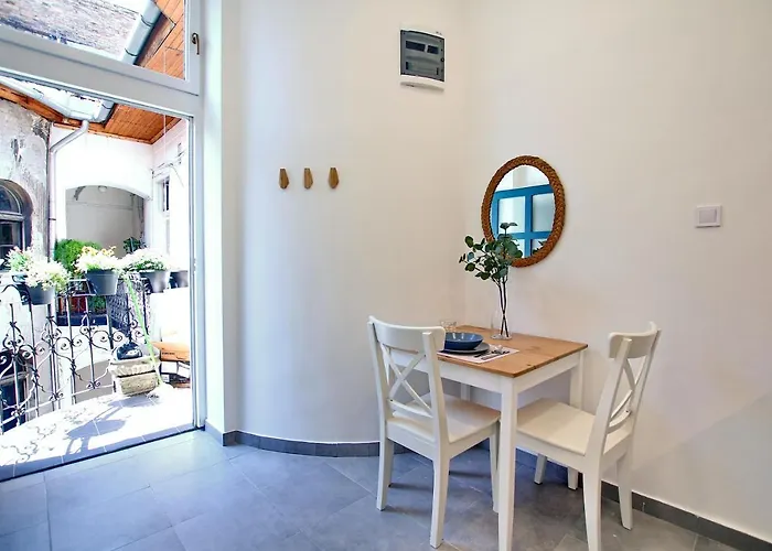 Cozy Apartment In The Heart Of Budapest