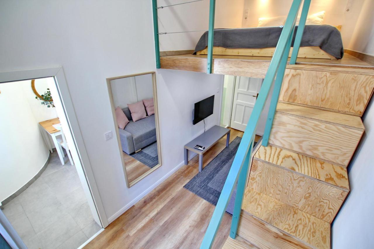Cozy In The Heart Of *